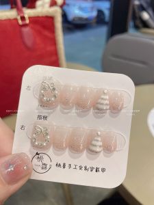 ติดเล็บประดับดอกไม้รูปต้นคริสต์มาสแบบเจาะจงและติดได้ ติดเล็บประดับคริสตัลแบบหัวเข็มขัดลายผีเสื้อสำหรับงานวันเกิด