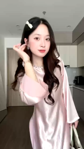 Áo dài lụa ý dáng suông truyền thống cổ tròn đính đá tay dài loe-ÁO DÀI HÓT NĂM NAY