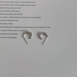 littlegirt gifts- C-Shaped Stud Earrings S925