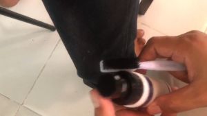 Pembersih Denim Penghilang Noda Ringan Bekas Jamur Tanpa Dicuci Air Kemasan 100ml