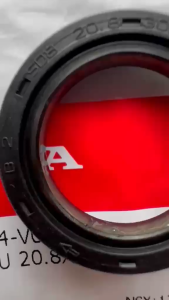 RIGHT CRANKSHAFT OIL SEAL FOR HONDA BEAT FI V1 & V2 | GENUINE PARTS | 91201-K44-V01