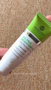 Azarine Oil Free Brightening Daily Moisturizer 40ml untuk Kulit Berjerawat