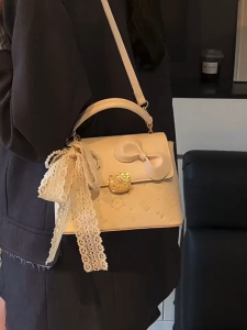 NIkyLundun   กระเป๋าถือผู้หญิงแบบเรียบหรูพร้อมโบว์และแต่งด้วยลูกไม้