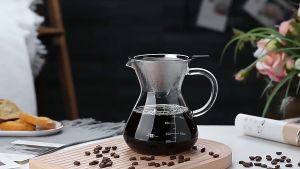 Locaupin 1pc Coffee Glass Pitcher with Removable Funnel Strainer Measurement Jug Coffee Accessories Heat Resistant Cup