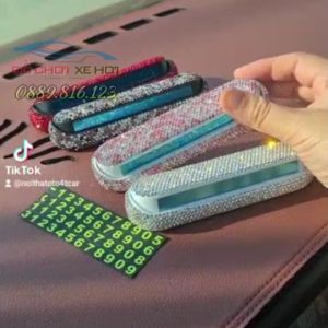Bảng Gắn Số Điện Thoại Trên Taplo Ô Tô Đính Đá Cao Cấp nhiều màu