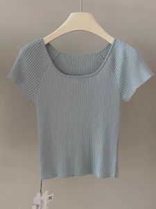 เสื้อสเวตเตอร์ถักไหมน้ำแข็งคอเหลี่ยมสีฟ้าสิบสามแถวกว่างโจวเสื้อยืดแขนสั้นไหล่ตรงเข้ารูปใส่แล้วดูผอมเพรียวใส่ช่วงฤดูร้อนสำหรับผู้หญิงเสื้อแฟชั่น