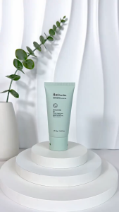 【Ready Stock】BUY 1 TAKE 1 COD SHE Eureka Facial Body Scrub Herbal Extract Exfoliating gel para sa mukha 50g Binabawasan ang patay na balat at pinapanatili ang malusog na balat Skincare