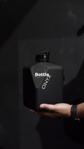 ONYX Bottle 2.0 - 2.7L Oversized MagSafe Magnetic Water Bottle Fitness Gym BPA FREE Accessories Leakproof