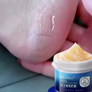 UHC Anti-Crack Vaseline Special Moisturizing Balm Cream 40g UHC防裂凡士林特殊保湿膏霜
