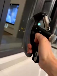 Heavy Duty Hand Grip 5-165kg Adjustable Resistance Counter Wrist Arm Finger Forearm Exercise Latih Jari Tangan Cengkam