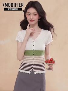 7.Modifier | Áo Cardigan Tay Ngắn Sọc Có Nếp Nhăn