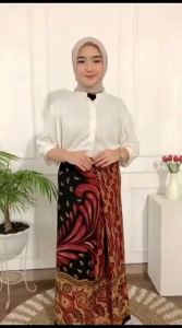 SARUNG BATIK WANITA SANTRIWATI SARUNG GOYOR REMAJA BAHAN RAYON HALUS ADEM DAN TEBAL