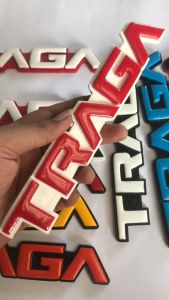 EMBLEM MOBIL TRAGA VARIASI MOBIL ISUZU DENGAN HURUF TIMBUL 3D BAHAN FIBERGLASS