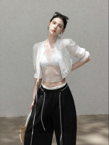 Cantonstory | White Lace Padded Sleeveless Camisole