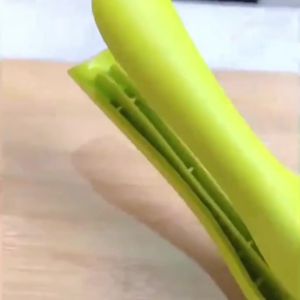 2in1 Multifunctional Kitchen Garlic Press Slice Masher Stainless Steel For Sliced Mashed Cutter Handheld Mincer Gadget TH