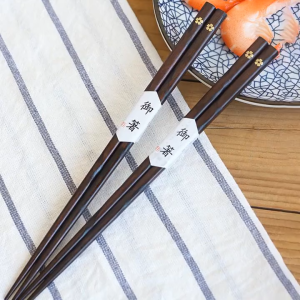 Singapore Japanese Style Detomate Gold flower Wooden Chopstick Chopsticks 日式金花实木尖头筷