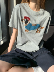 NIHAOKANONG | Áo Thun Dachshund Thêu Slim Fit Bông