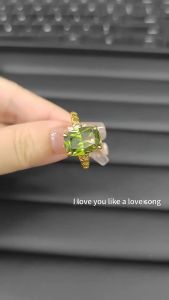 Olive Green Crystal Square Stone Opening Rings For Women Vintage Gold Color Engagement Bands August Birthstone Wedding Jewelry