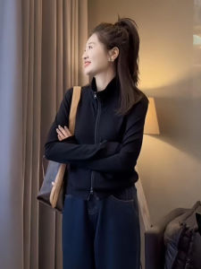 Black Zipper Short Cardigan Sweatshirt Womens Loose Long Sleeve Top Autumn Spring New Style Comfortable Casual Streetwear