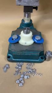 Bộ cối khuy cúc bấm 5 vành  khuôn cúc áo bấm cho máy dập phụ kiện may