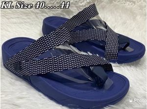 Fitflop Sling For Men รองเท้าหูขีบ รองเท้าผู้ชาย รองเท้าเผื่อสุขภาพ รองเท้าหนีบ รองเท้าผู้หญิง fitflop ผู้หญิง รองเท้าแตะ ฟีฟฟอฟ ฟีบฟอฟ fitflop ผู้ชาย