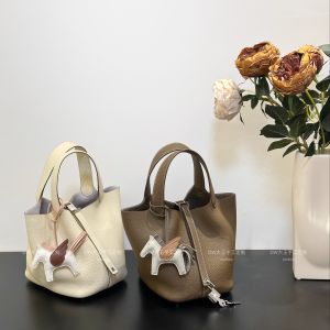 2025 New Style Elephant Grey Basket Bag Leather Handbag Silver Buckle TC Cowhide Wax Thread Hand Sewn Womens Bucket Bag