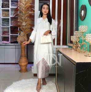 BLOUSE KAFTAN TUNIK VISCOSE ARUNA by Diana Batik Trusmi
