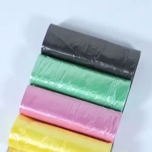 ถุงขยะแบบม้วน แพ็ก 75 ใบ (5ม้วน) ถุงขยะ ถุงขยะพกพา ถุงขยะแบบฉีก (สุ่มสี)