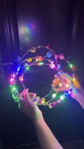 ที่คาดผมดอกส้ม สำหรับงานปาร์ตี้ ที่คาดผมมีไฟ ใส่ครื่องประดับผม สีเรืองแสงสำหรับคริสต์มาส วันฮาโลวีน งานแด่ง Randomสีส่ง