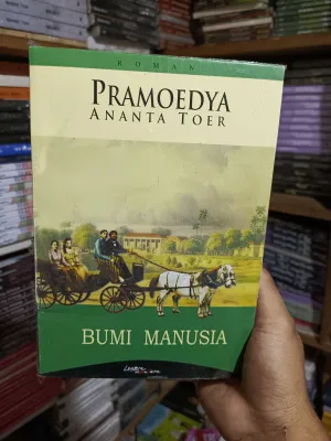 Buku Pramoedya bumi manusia Ananta Toer