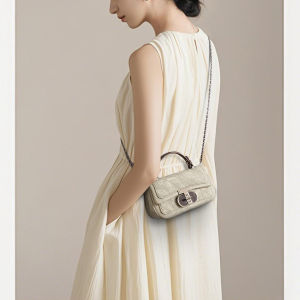 High-End Leather Horse Saddle Bag Womens Fashion Shoulder Crossbody Bag Luxury Chain Design Casual Lock Buckle Clutch Bag