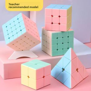 SONGNI | 3D Magnetic Pyramid Rubiks Cube Educational Toy