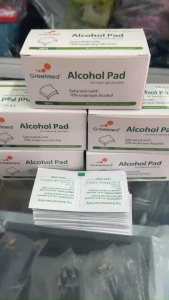 Bông tẩm cồn khô sát trùng Alcohol Pads PT MEDICAL greetmed hộp 100 miếng/ gạc tẩm cồn chính hãng