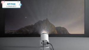 [แท้100%] HY300 Pro uItra โปรเจคเตอร์ขนาดเล็ก 4K Android 11 พร้อม WiFi และบลูทูธ การหมุน 180° และการปรับภาพสี่เหลี่ยมคางหมูอัตโนมัติ 5G WIFIบลูทูธโฮมเธียเตอร์ มินิโปรเจคเตอร์สามารถเชื่อมต่อโทรศัพท์มือถือ / แท็บเล็ต / คอมพิวเตอร์ เครื่องฉายหนัง