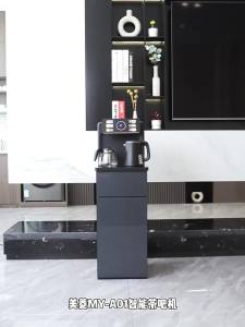 Tea Machine Disinfection Instant Water Dispenser Hot And Cold Instant Water Dispenser Water Machine Tea Hot Water Dispenser Machine New black multifunctional water dispenser 热水机 Wear Resistant Durable High-End Quality 热水机