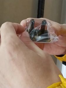 Gantungan Raket Badminton Stainless Bulu Tangkis Pajangan Holder Braket Gantung