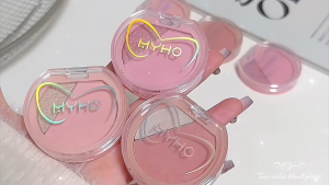 SMALL CORN บลัชไลเตอร์ 3.3 กรัม ผสานสองเนื้อสัมผัส เนื้อแมท และเนื้อชิมเมอร์ประกายมุก (บลัชออน ที่ปัดแก้ม blush on)