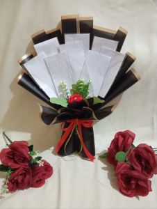 Buket Kosonga Uang 5-10 lembar Cocok Untuk Acara Wisuda /Ulang Tahun/Annyversarry dan perayaan Lainya