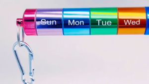 Rainbow Sealed Waterproof 7 Days Split Aluminum Alloy Metal Pill Box Metal Pill Organizer Medicine Organizer