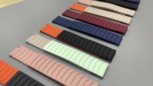 22mm Magnetic Loop Soft Strap For Samsung Galaxy Watch3 45mm 46mm/Gear S3 Sport Replace Band For Garmin Venu 4 Silicone Bracelet