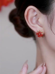 Fashionable Red Spinning Four-leaf Clover Stud Earrings for Women High-end Feeling Silver Needle Earring Quality Jewelry