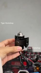 Lampu Tembak Laser Motor Mobil D2 Mini Plus Devil SUPER TERANG 1 Paket Plus SAKLAR