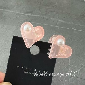 กิ๊บติดผมรูปหัวใจเล็กประดับไข่มุกปลอม คู่ กิ๊บติดผมสไตล์เกาหลี ทรงสุดเก๋ไก๋ ชุบเงิน