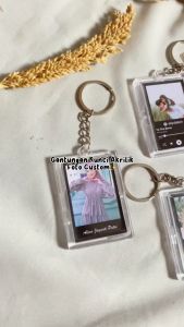 Gantungan Kunci Custom Foto Polaroid Bahan Akrilik Bolak Balik 2 Sisi Ganci