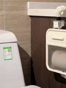 Hộp Đựng Khăn Giấy Phòng Tắm Phong Cách Kem Kệ Hai Lớp Không Đục Lỗ Cho Phòng Tắm Sang Trọng Hộp Rút Giấy Cuộn Treo Tường good life--vnvn