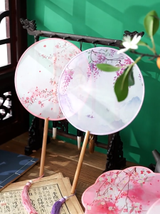 Tassel Round Fan Silk Handmade Chinese Design For Tropical Dance Performances