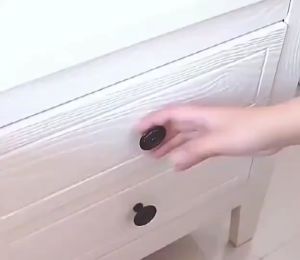 เข็มขัดจัดเก็บสายเคเบิลข้อมูล ที่ม้วนเก็บสาย ที่จัดเก็บสายหูฟังแบบหัวเข็มขัด สายชาร์จโทรศัพท์มือถือ