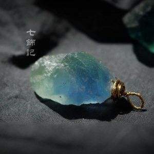 Business Prosperity Blue Green Crystal Long Sweater Chain Rough Stone