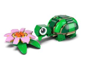 LEGO Creator 3 in 1 31377 Turtle with a Water Lily Flower (124 Pieces)