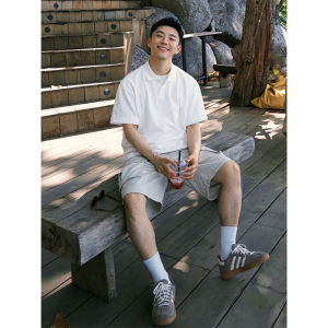 เสื้อยืดคอโปโลแขนสั้นทรงหลวมสไตล์อเมริกันสำหรับผู้ชาย Cleanfit สำหรับใส่ในฤดูร้อน ทรงหลวม แขนสั้น 5 ข้อ แขนครึ่งตัว